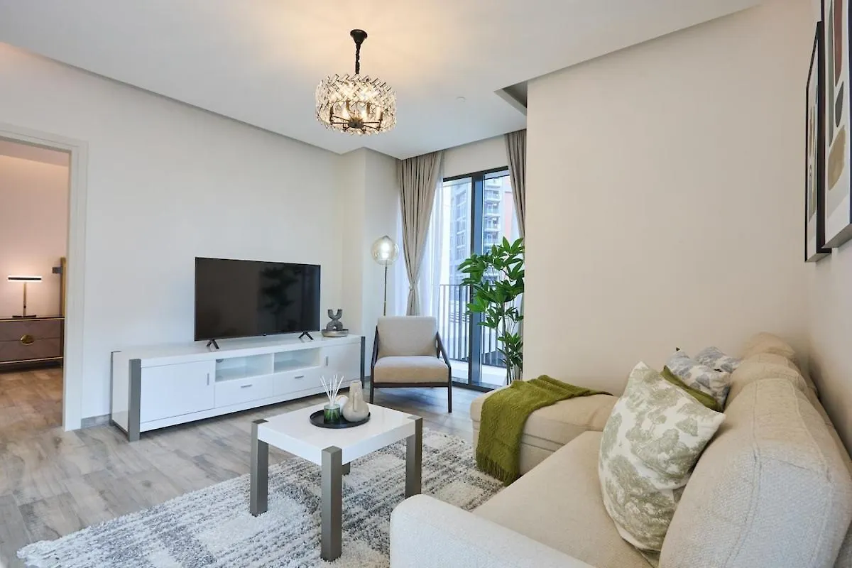 Bright And Modern City Apartment In Business Bay With Two Balconies, Pool, Gym, Free Parking And Self Check In, Sleeps Up To Four, By Stayfinity Dubai 0*,  United Arab Emirates