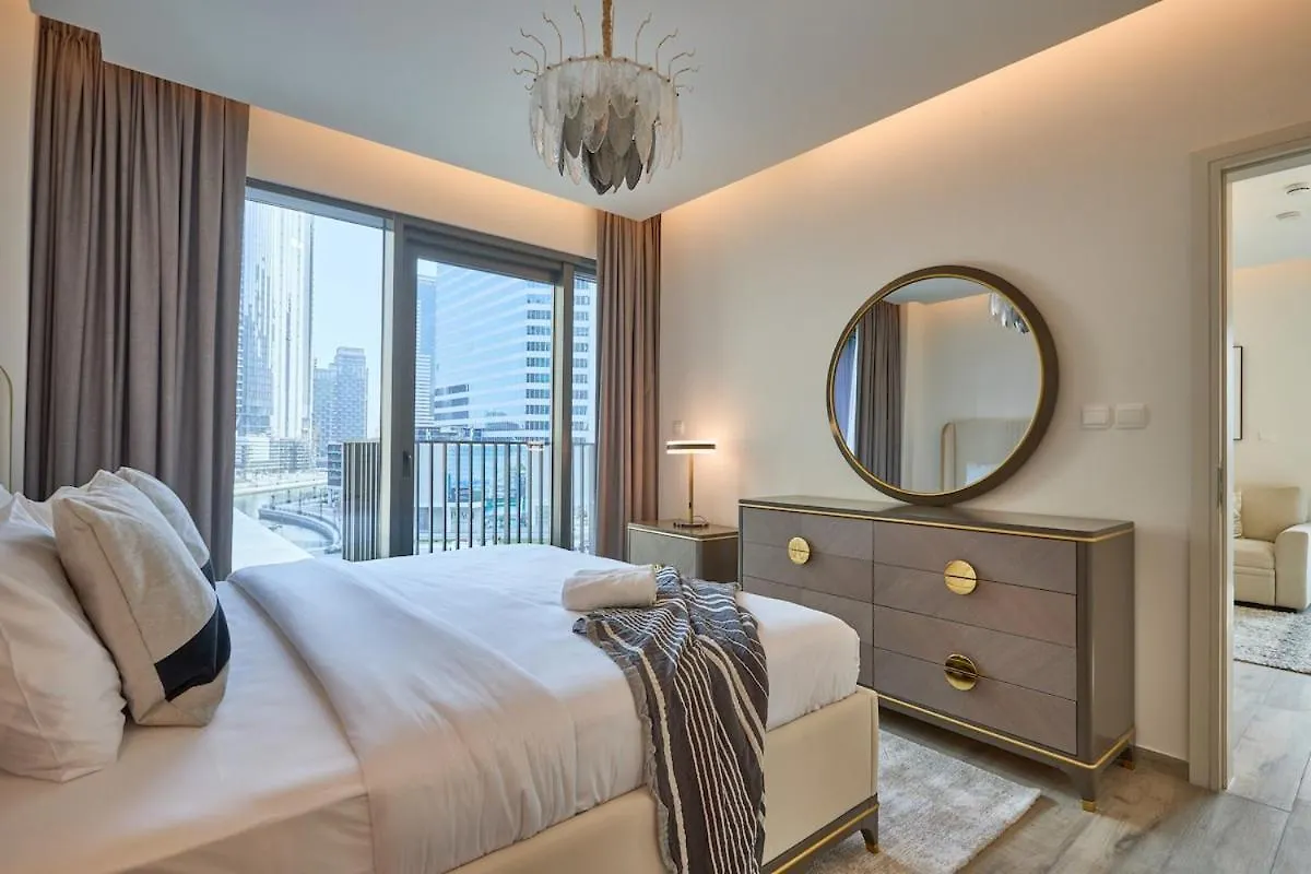 Bright And Modern City Apartment In Business Bay With Two Balconies, Pool, Gym, Free Parking And Self Check In, Sleeps Up To Four, By Stayfinity Dubai